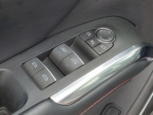 Used 2024 Chevrolet Traverse RS AWD/4WD image 23