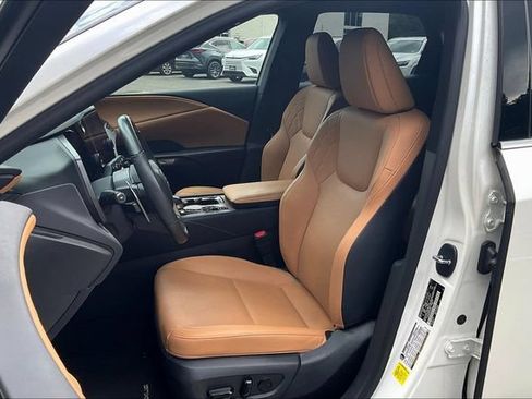 Certified 2023 Lexus RX 350 Premium w/ Accessory Package AWD/4WD image 8