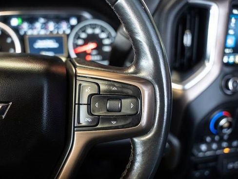 Used 2022 Chevrolet Silverado 2500 High Country w/ Technology Package image 18