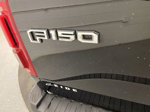Used 2017 Ford F150 Lariat w/ Equipment Group 502A Luxury AWD/4WD image 31