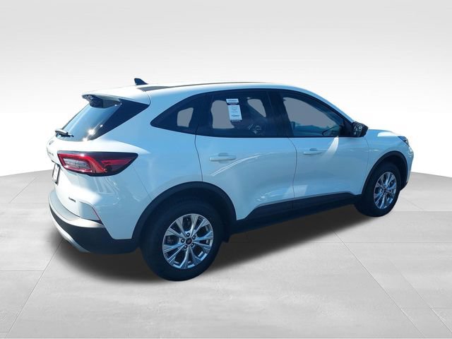 Used 2025 Ford Escape Active AWD/4WD image 5