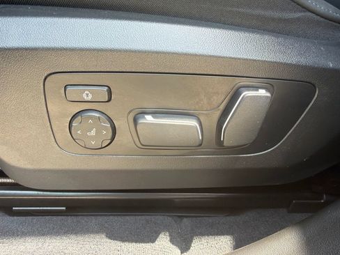 Used 2025 BMW X3 xDrive30i AWD/4WD image 24