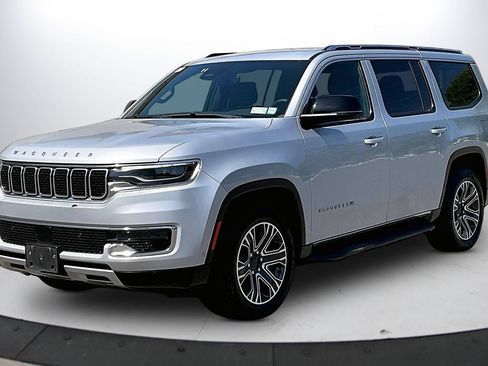 Used 2024 Jeep Wagoneer Series II AWD/4WD image 4