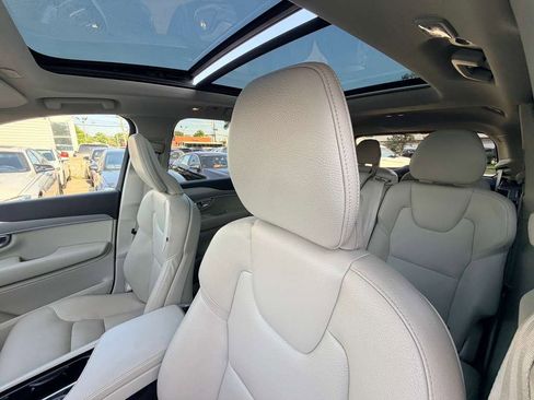 Used 2023 Volvo XC90 B5 Core w/ Climate Package AWD/4WD image 21