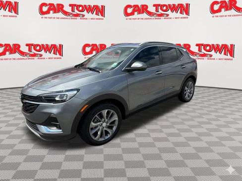 Used 2022 Buick Encore GX Essence w/ Experience Buick Package FWD image 4