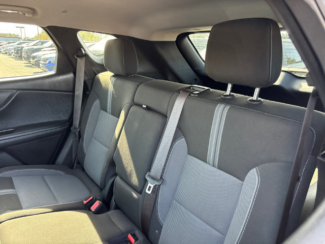 Used 2024 Chevrolet Blazer LT w/ Convenience Package FWD image 3