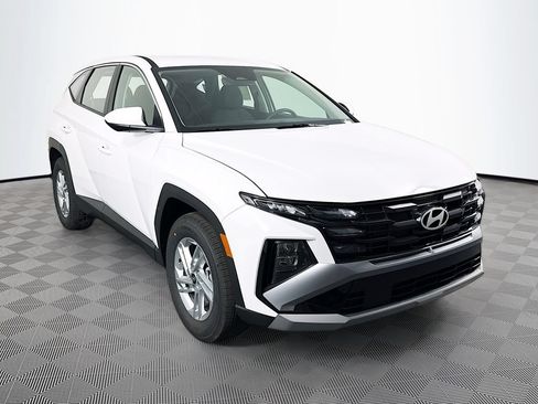 New 2026 Hyundai Tucson SE FWD image 3