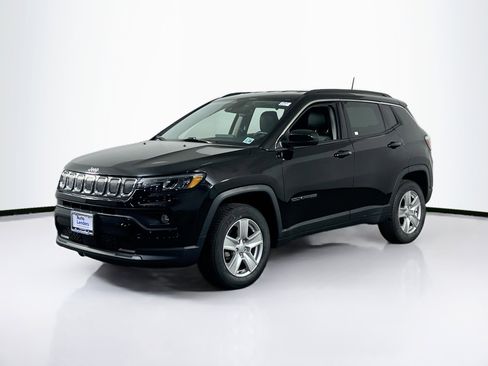 Used 2022 Jeep Compass Latitude w/ Convenience Group image 1