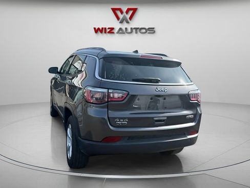 Used 2019 Jeep Compass Latitude w/ Popular Equipment Group AWD/4WD image 7