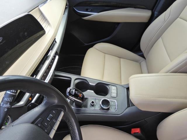 Used 2024 Cadillac XT4 Premium Luxury w/ Cold Weather Package FWD image 5