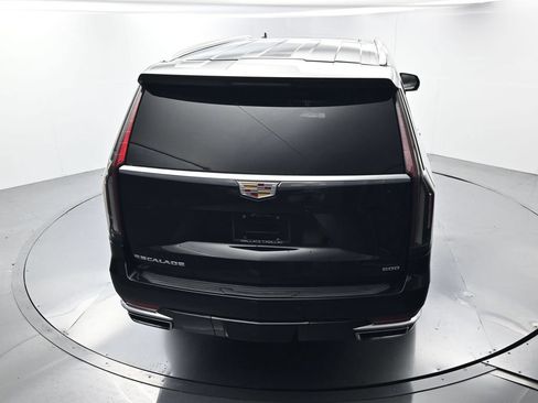 Used 2024 Cadillac Escalade ESV Premium Luxury RWD image 32