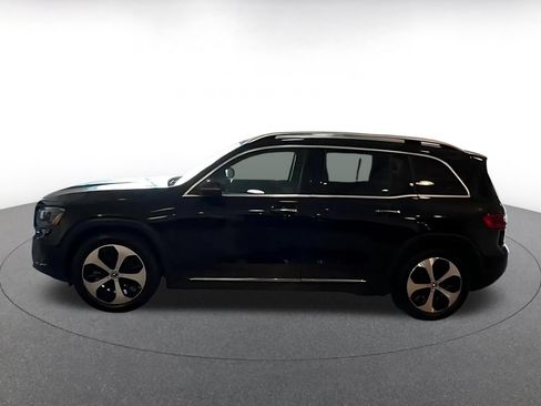 Used 2025 Mercedes-Benz GLB 250 image 9