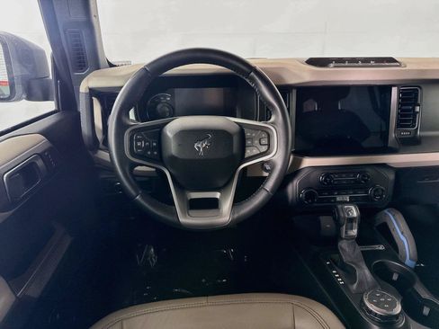 Used 2023 Ford Bronco Wildtrak AWD/4WD image 31