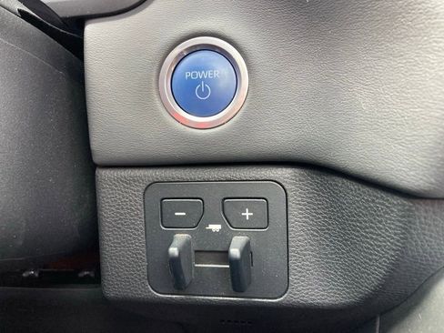 Used 2024 Toyota Tundra Platinum AWD/4WD image 20