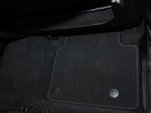 Used 2022 Jeep Grand Cherokee L Summit w/ Advanced Protech Group IV image 29