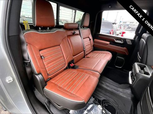 Used 2025 GMC Sierra 3500 Denali Ultimate AWD/4WD image 25