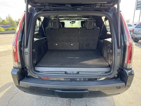 Used 2016 Cadillac Escalade ESV Platinum image 6