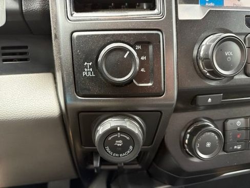 Used 2018 Ford F150 XLT w/ Equipment Group 302A Luxury AWD/4WD image 25
