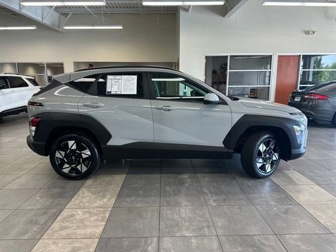 Used 2025 Hyundai Kona SEL AWD/4WD image 10