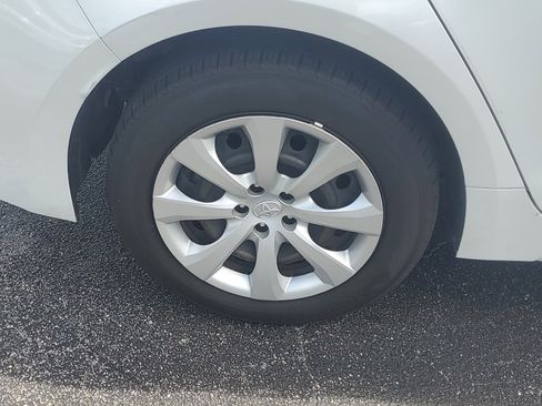 Used 2024 Toyota Corolla LE image 8