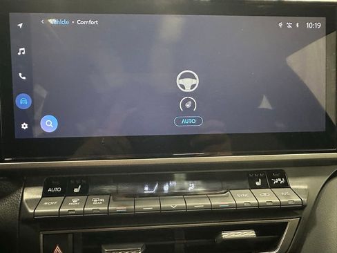 Used 2025 Toyota Camry XSE image 33