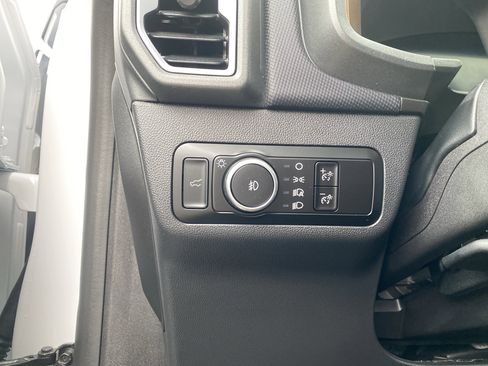 Used 2025 Ford Bronco Sport Outer Banks w/ Sasquatch Outer Banks Package image 16