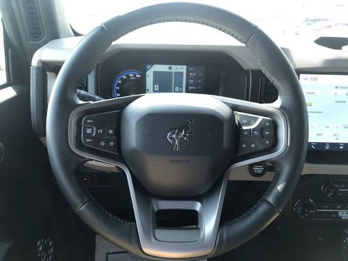 Used 2022 Ford Bronco Wildtrak AWD/4WD image 23