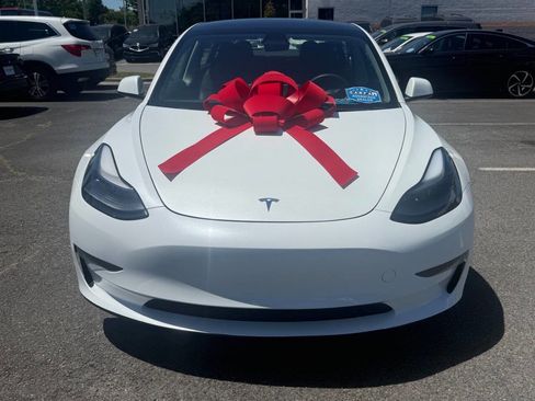 Used 2023 Tesla Model 3 Standard Range RWD image 7