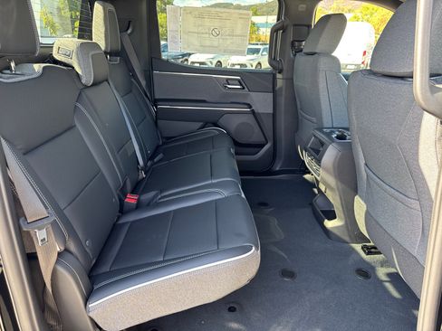 Used 2026 GMC Sierra EV Elevation image 17