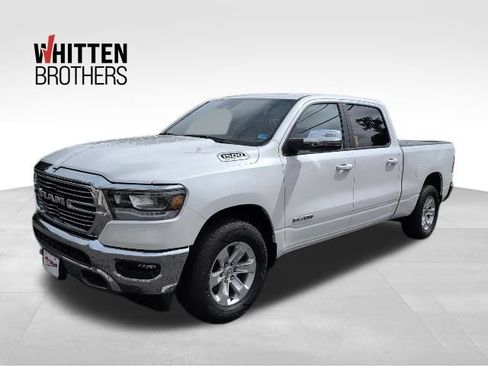 Used 2023 RAM 1500 Laramie AWD/4WD image 1