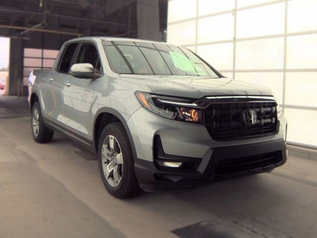 Used 2025 Honda Ridgeline RTL image 3