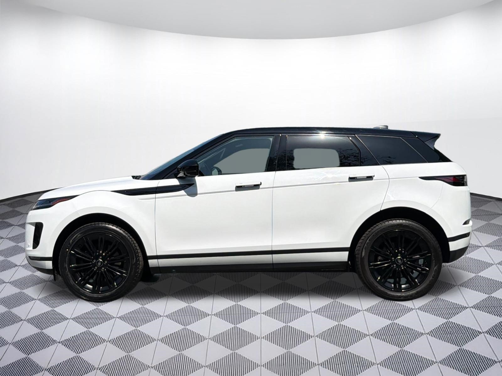 Used 2024 Land Rover Range Rover Evoque S AWD/4WD image 2