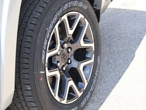 New 2026 RAM 1500 Laramie w/ Sport Appearance Package AWD/4WD image 39