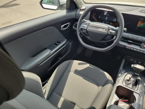 Used 2025 Kia K4 FWD image 13