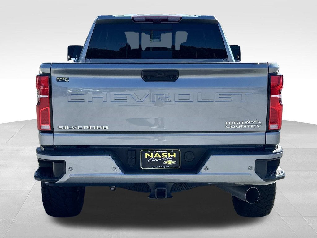 Used 2025 Chevrolet Silverado 2500 High Country w/ High Country Premium Package AWD/4WD image 4