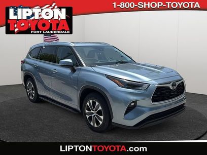 Used 2022 Toyota Highlander XLE