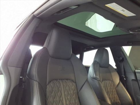Used 2023 Audi S7 Prestige w/ Prestige Package image 22
