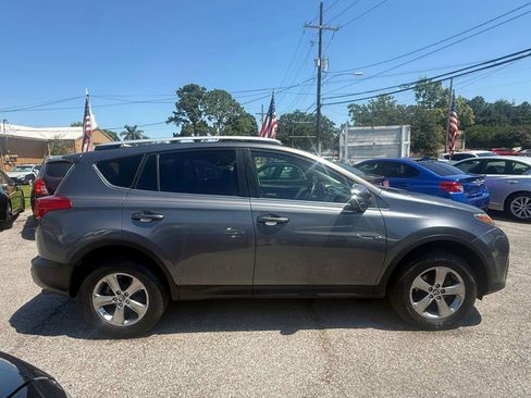 Used 2015 Toyota RAV4 XLE FWD image 5