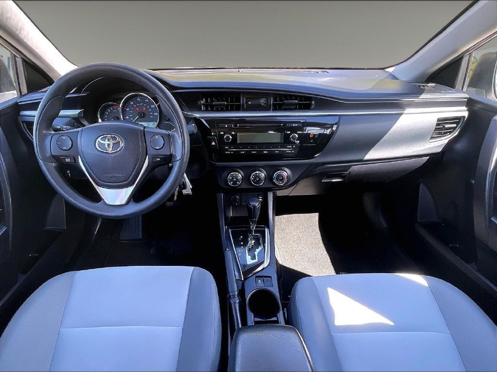 Used 2015 Toyota Corolla L FWD image 21