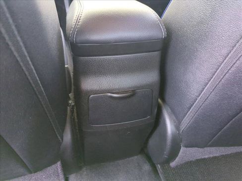 Used 2017 Toyota Corolla SE image 16