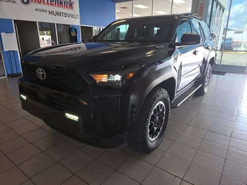 Used 2025 Toyota 4Runner TRD Off-Road Premium AWD/4WD image 4