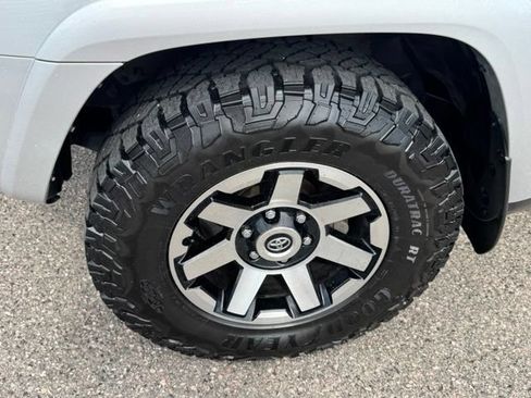 Used 2023 Toyota 4Runner TRD Off-Road Premium w/ Moonroof Package AWD/4WD image 11