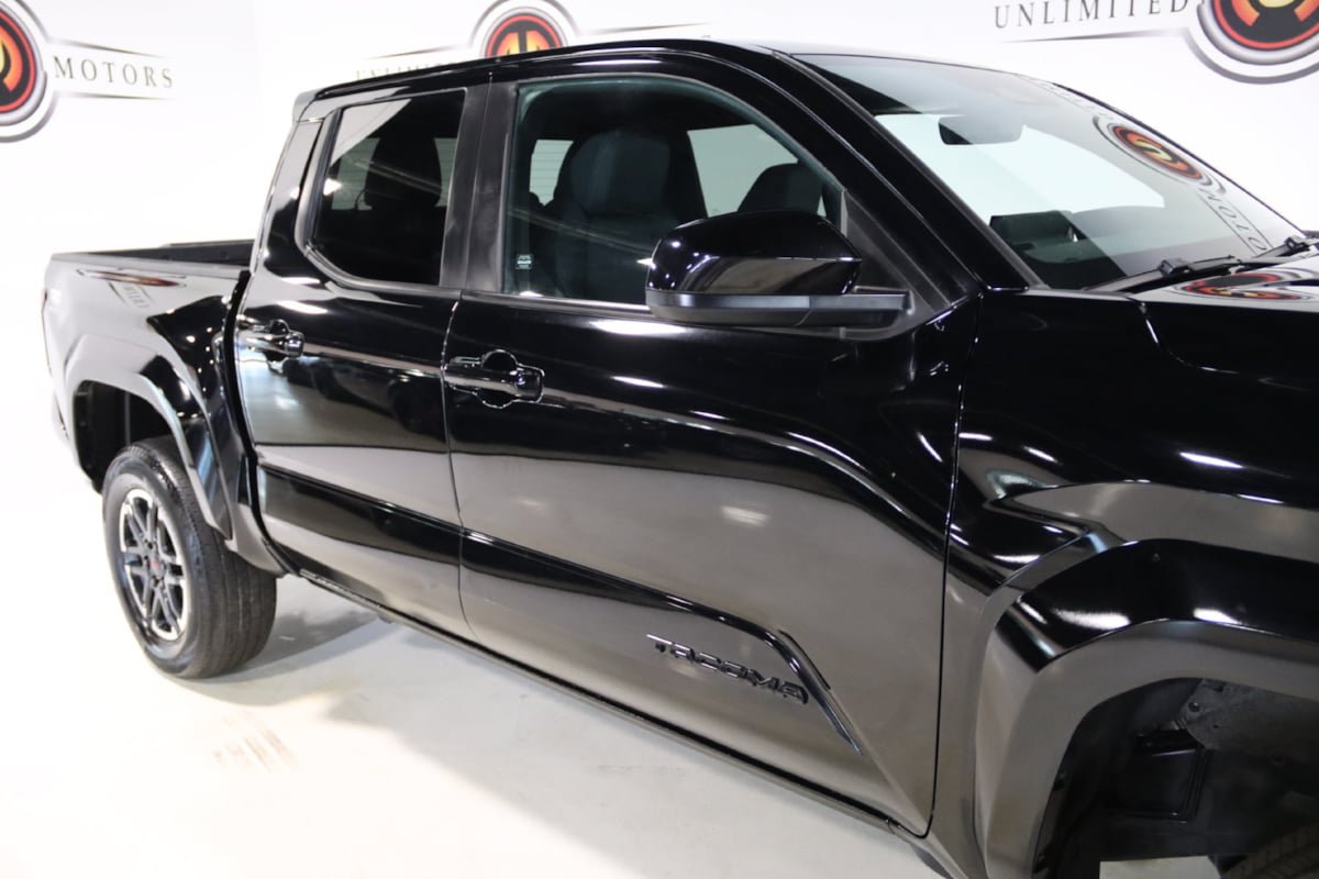 Used 2024 Toyota Tacoma TRD Sport AWD/4WD image 62