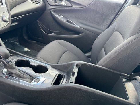 Used 2023 Chevrolet Malibu LT image 22
