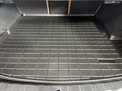 Used 2024 BMW 330e image 26