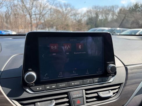 Used 2025 Nissan Altima 2.5 SV image 20