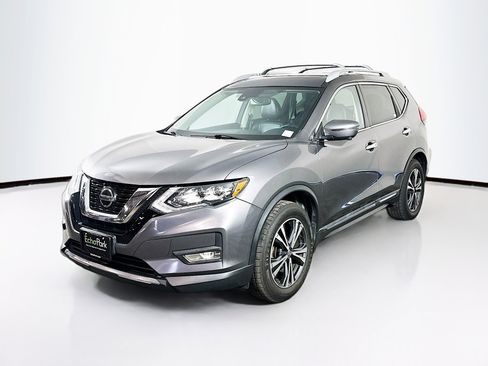 Used 2018 Nissan Rogue SL w/ Premium Package AWD/4WD image 3