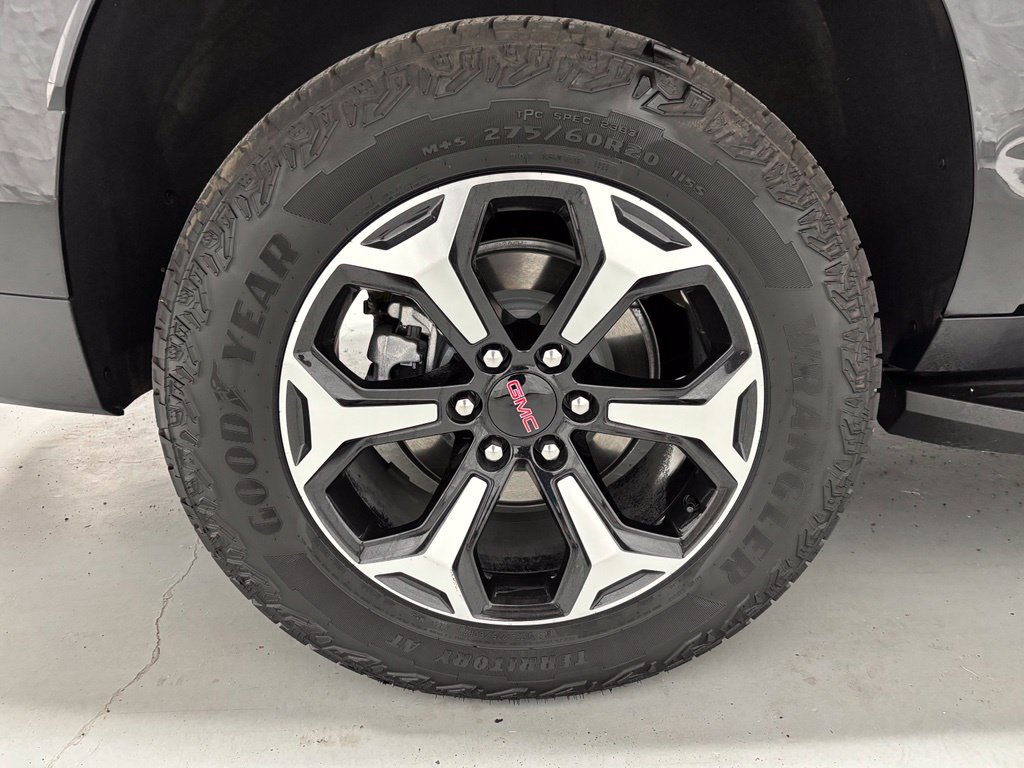 Used 2026 GMC Yukon XL AT4 AWD/4WD image 67