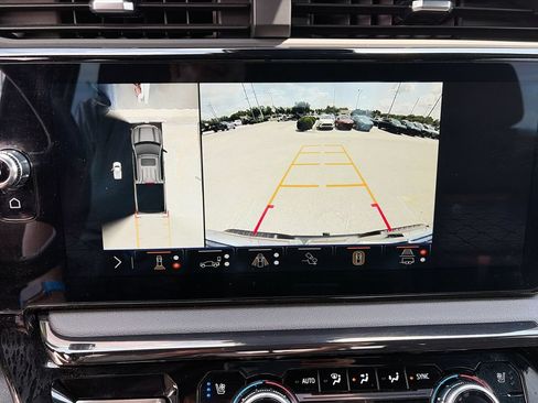 Certified 2024 GMC Sierra 1500 AT4 w/ Technology Package AWD/4WD image 23