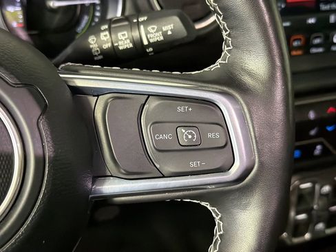 Used 2023 Jeep Wrangler Unlimited Sahara w/ Cold Weather Group AWD/4WD image 14